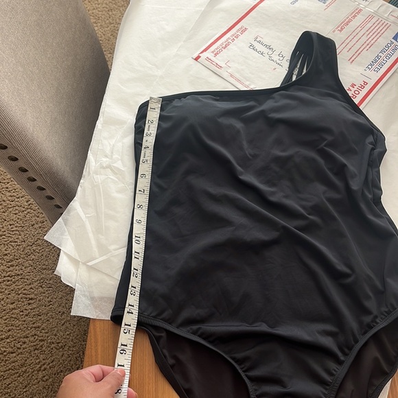 Laundry By Design Swim
One shoulder. Gently used. - Picture 9 of 13